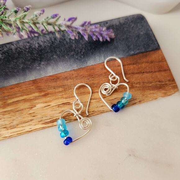 Silver Wire Heart Beaded Earrings - Picture 4 of 9